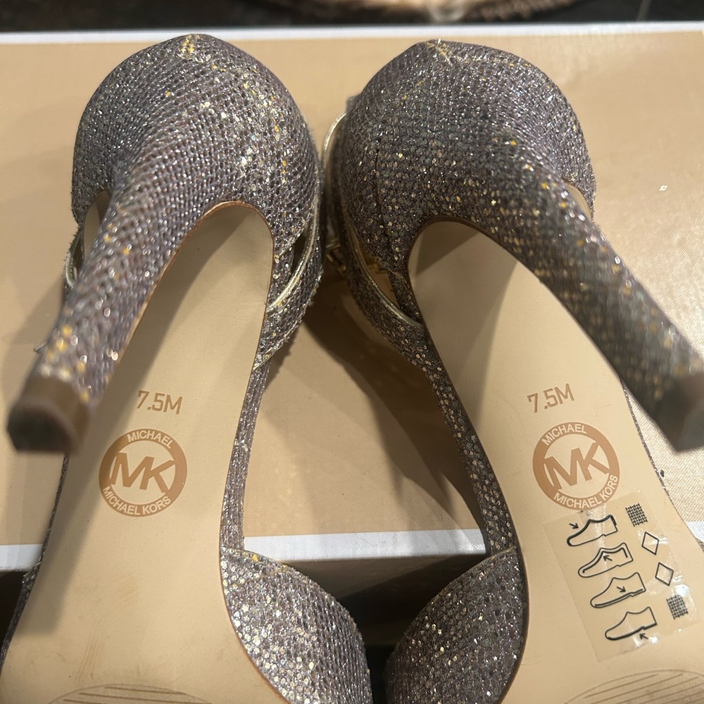 Michael KORS Silver Glitter Women's Heels - Picture 11 of 12